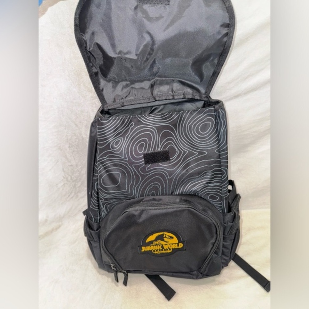 Back Pack Jurrasic World Dominion X1 Promo / RARE Find - Picture 8 of 13